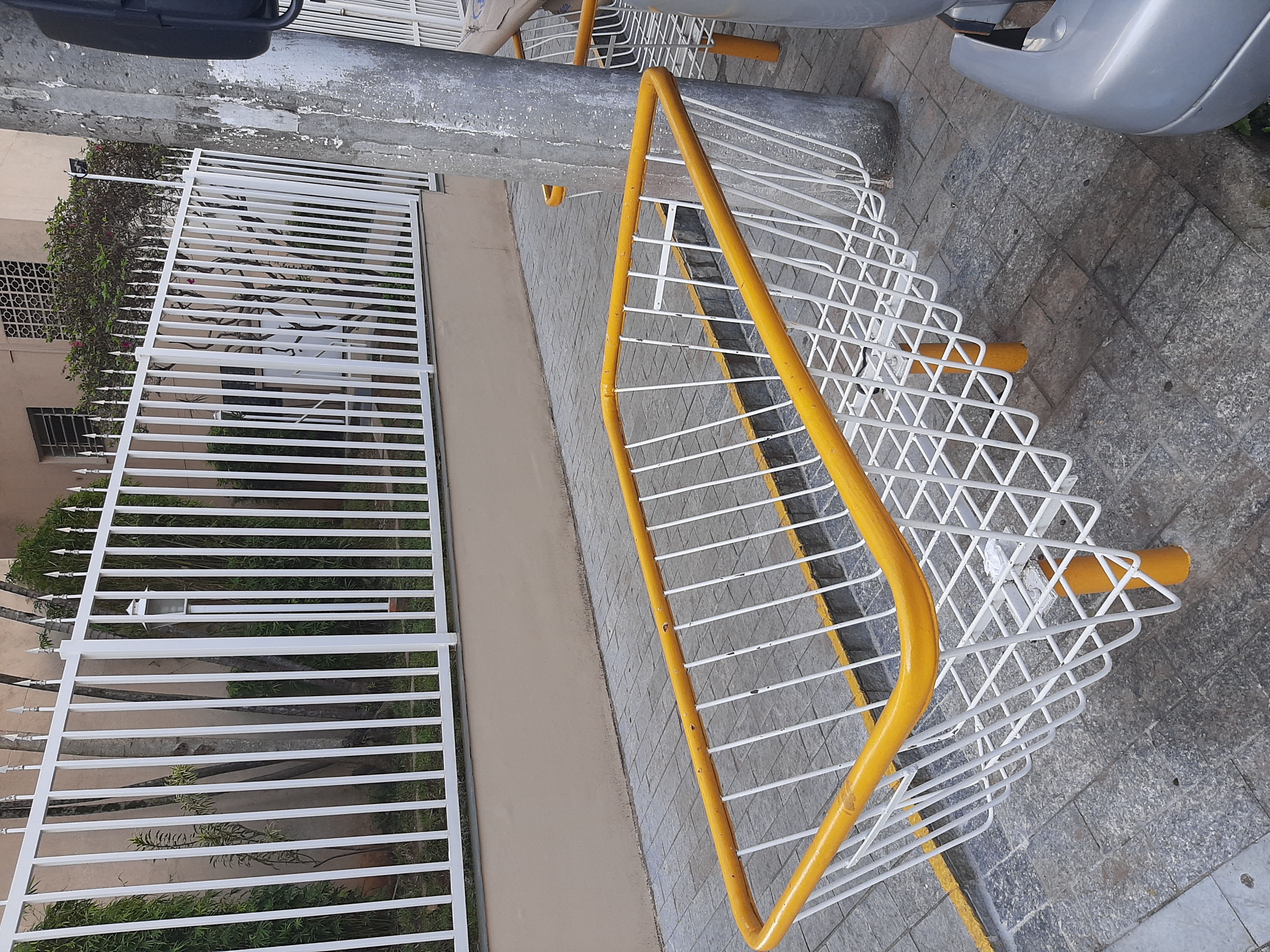 Wire basket